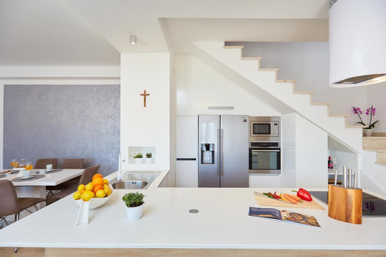 Callista Villa *